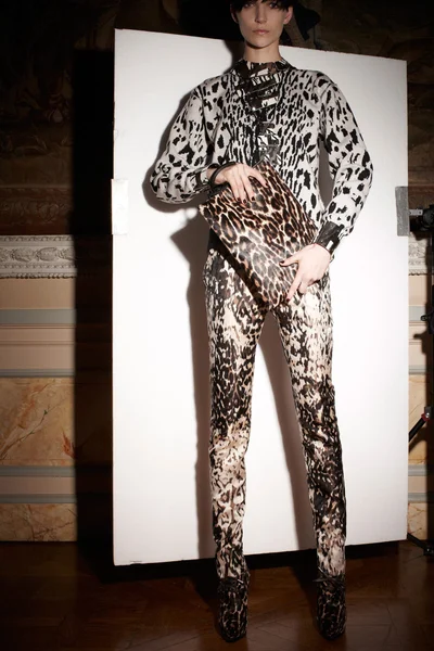 Look 1